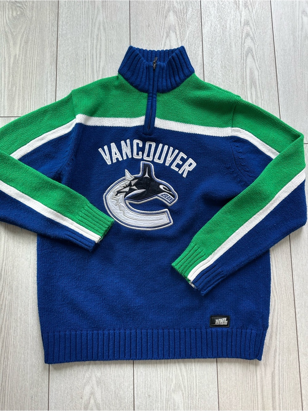 Vancouver Hockey Half-Zip Pullover Sweater - Blue & Green